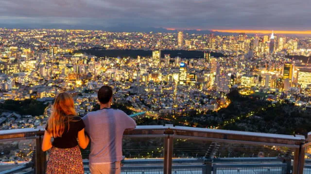Tokio es la ciudad más iluminada del mundo. Foto: Expedia   