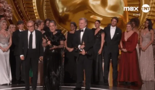 Elenco de 'Oppenheimer' en los Premios Oscar 2024. Foto: captura TNT    