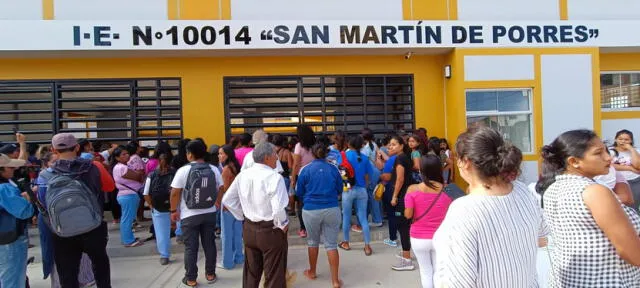 Padres de familia indignados porque colegio recientemente inaugurado no cuenta con agua potable ni con luz eléctrica. Foto: La República.    