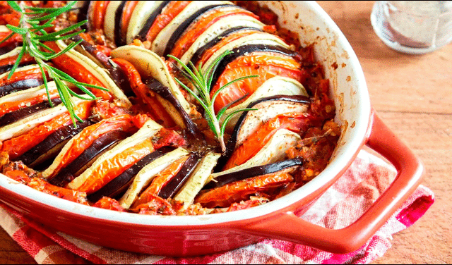  Ratatouille, uno de los platos más populares de la comida francesa. Foto: Guiajando   