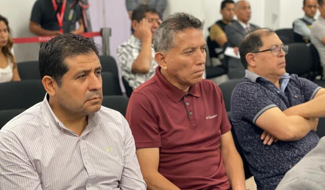  Carlos Revilla y Alcides Villafuerte durante su audiencia de control de identidad. Foto: Andina   