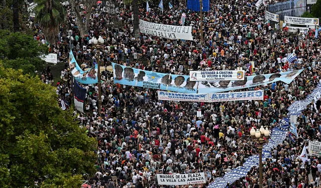 Multitud por las calles de Buenos Aires por el día de la Memoria hoy 24 de Marzo. Foto: EuroNews 