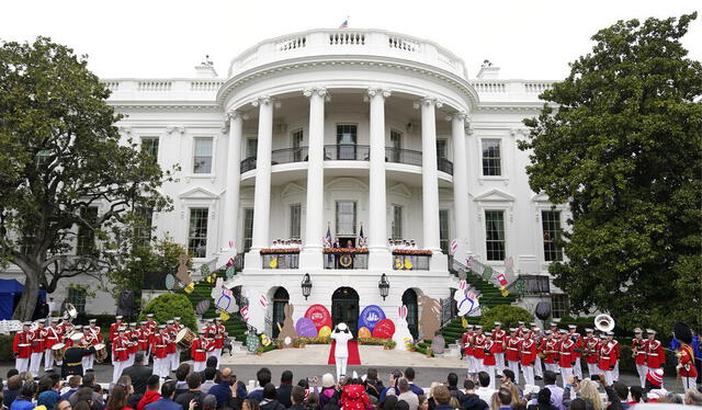  La Casa Blanca tiene la tradición de esconder huevitos de Pascua para que inicien con su búsqueda los ciudadanos. Foto: Milenio   