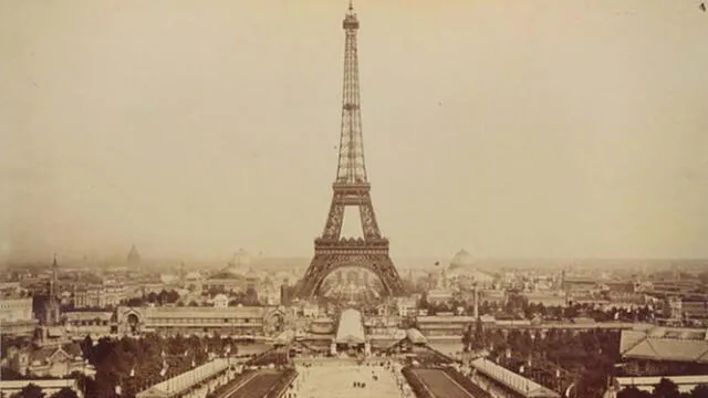 Imágenes de la Torre Eiffel en la época de 1889. Foto: National Geografic   