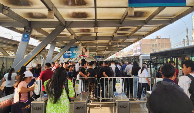 Situación de una de las estaciones del Metropolitano. Foto: Kevin García/La República   