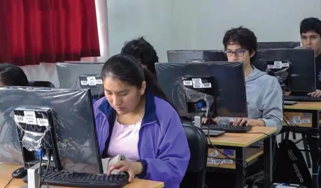  La carrera de Ciencias de la Computación es una de las más demandadas por los estudiantes en nuestro país. Foto: Andina    