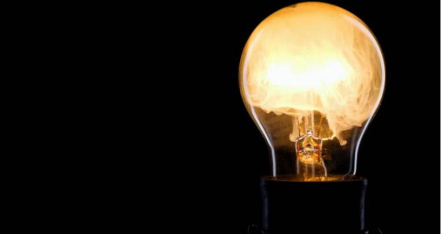  La famosa empresa General Electric vendía bombillas de luz, la cual le dio nacimiento en el siglo XIX. Foto: Revista Semana   