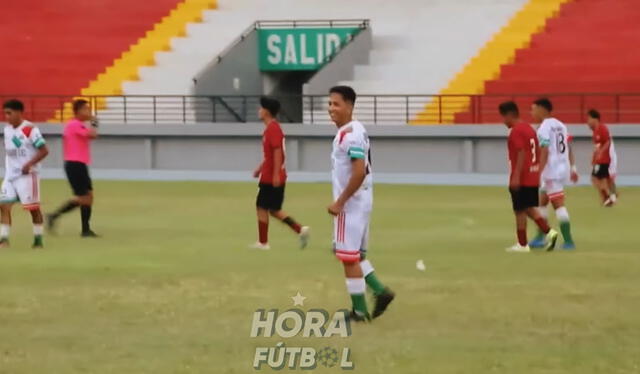 Futbolista solo jugó 15 segundos. Foto: Hora Fútbols/ Facebook    