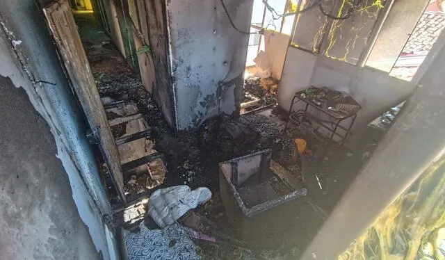  incendio provocó daños al interior de la vivienda. Foto: Luis Álvarez/LR    
