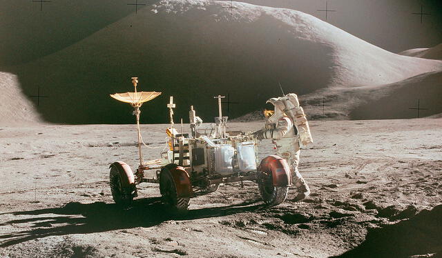  El Proyecto Apolo recopiló datos sísmicos para conocer los elementos componentes de la Luna. Foto: NASA   