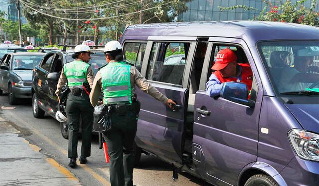  Taxis colectivos en Lima continúan funcionando pese a operativos de ATU y PNP. Foto: El Peruano   