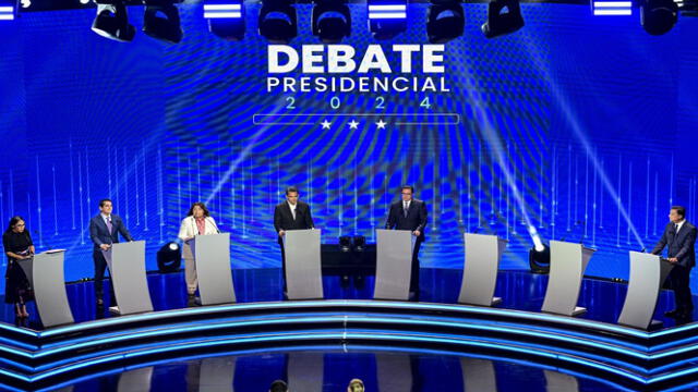 Los candidatos en el debate presidencial por las elecciones de Panamá 2024. Foto: Altavoz   