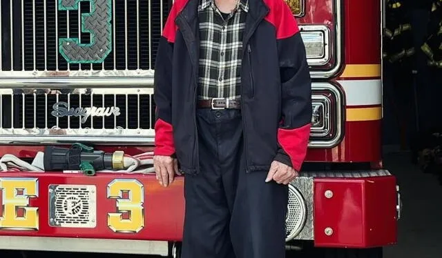  Vincent cumplió más de 80 años de servicio trabajando como bombero voluntario de Little Falls. Foto: Singacfirecompany3/Instagram   