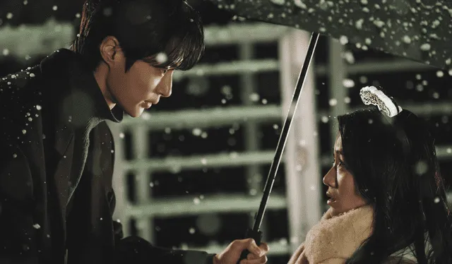 'Lovely Runner', la historia de amor de Im Sol y <strong>Ryu Sun Jae</strong> se ha convertido en el favorito de muchos. Foto: tvN   