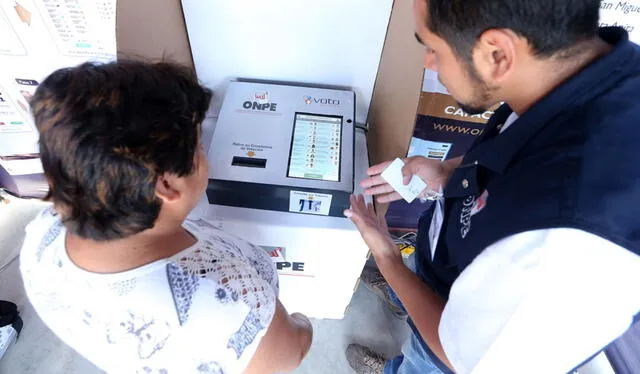  El DNI electrónico ya se ha usado en procesos electorales en el Perú. Foto: Andina   