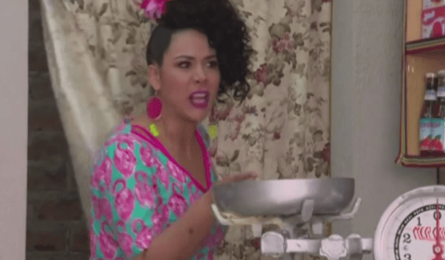 Teresa acusa a Olinda de haberle escondido el táper de su hijo. Foto: América TV Teresa acusa a Olinda de haberle escondido el táper de su hijo. Foto: América TV