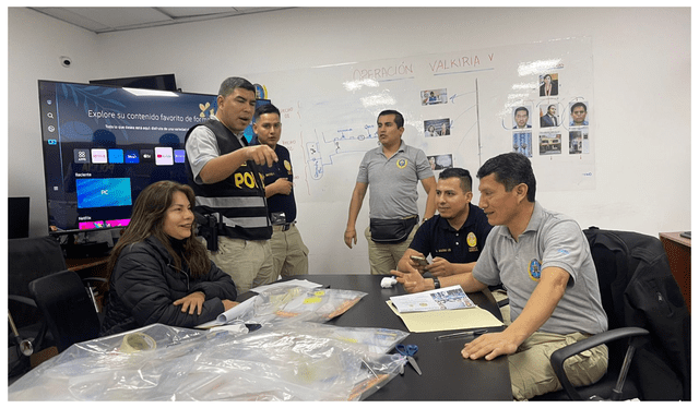  Durante la entrevista con el coronel Moreno, la presidenta Boluarte estuvo muy interesada en las labores de la Eficcop y la Diviac.    