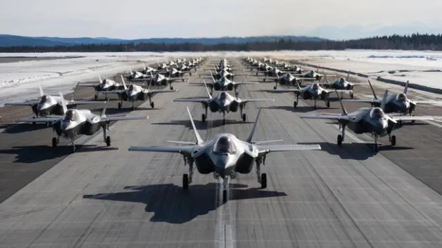   Estados Unidos lidera, con una gran diferencia a otros países, como la potencia mundial en su fuerza militar aérea. Foto: France 24    