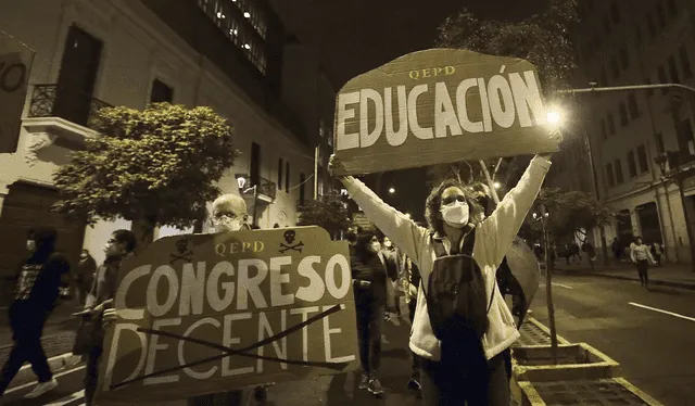  Precedente. En los últimos años, los estudiantes y ciudadanos piden respetar la reforma. Foto: difusión    