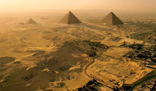  Hay una historia detrás de las pirámides en medio del desierto de Sahara. Foto: National Geographic<br>    