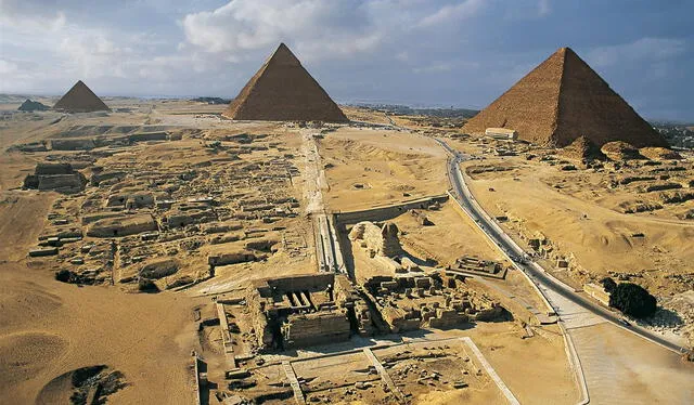 En el estudio se indica que las pirámides de Egipto se levantaron en las orillas de un antiguo ramal del río Nilo. Foto: National Geographic<br>    
