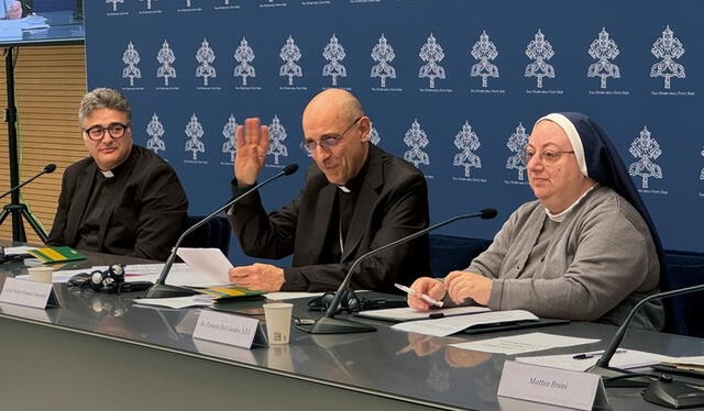 “En determinadas circunstancias, no todo es blanco o negro”, señaló en una conferencia de prensa el cardenal argentino Víctor Manuel Fernández. Foto: La Crónica.   