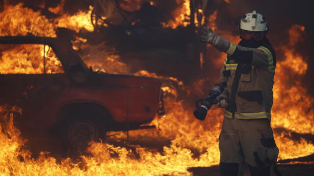 El incendió causó 10.000 viviendas destruidas. Foto: 24 horas   