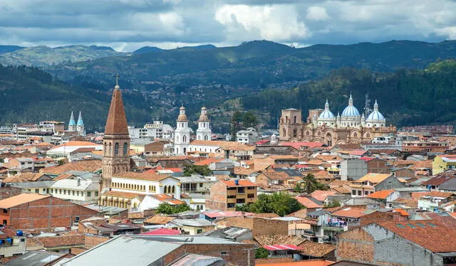 Situada en Ecuador es considerada la ciudad más económica y bella. Foto: Kayak   
