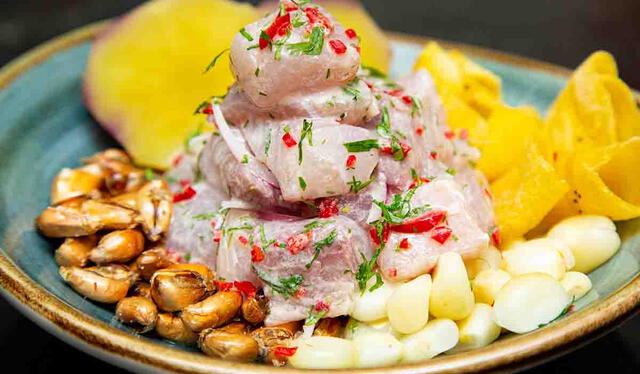  El ceviche es uno de los platos más preferidos por los peruanos: Foto: Plaza Vea   