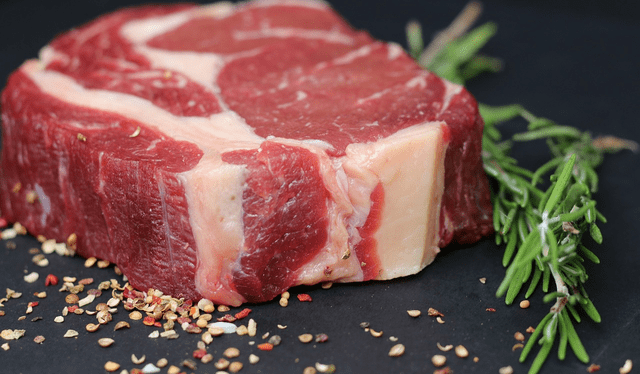  La carne es una de las principales fuentes de proteína para el ser humano. Foto: Pixabay   