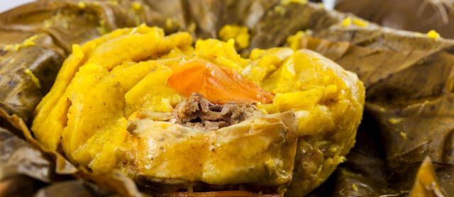  A lo largo de los siglos, el tamal tolimense ha pasado de ser un simple alimento a convertirse en un símbolo de identidad cultural para los tolimenses. Foto: Portal Taste Atlas    