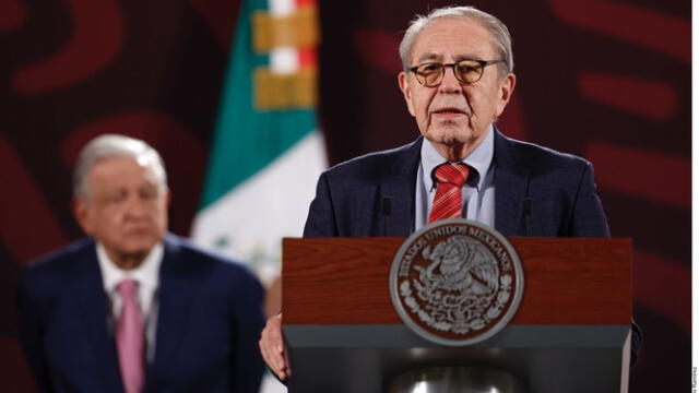  Funcionario de salud mexicano, Jorge Alcocer. Foto: La opinión   