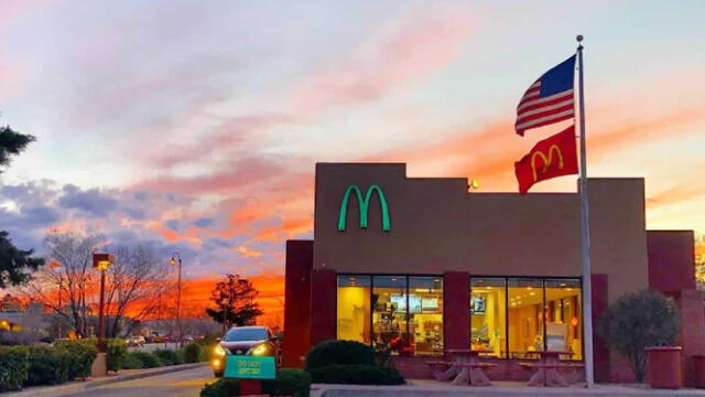  Es el único Mc Donald's de color azul en todo el mundo. Foto: Noticias RCN 