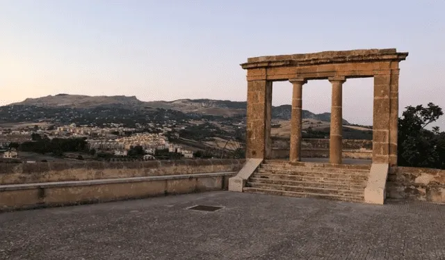 En 2016, Sambuca di Sicilia fue galardonada con el título de "Borgo dei Borghi" (Pueblo de los Pueblos), reconociendo su belleza y valor histórico. Foto: Business Insider   