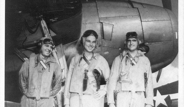  Loyce Edward Deen junto a sus compañeros de guerra. Foto: Valor Gear 