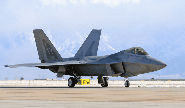  El F-22 Raptor es inferior al McDonnel Douglas F-15 Eagle en cuanto a carga de municiones. Foto: Lockheed Martin   