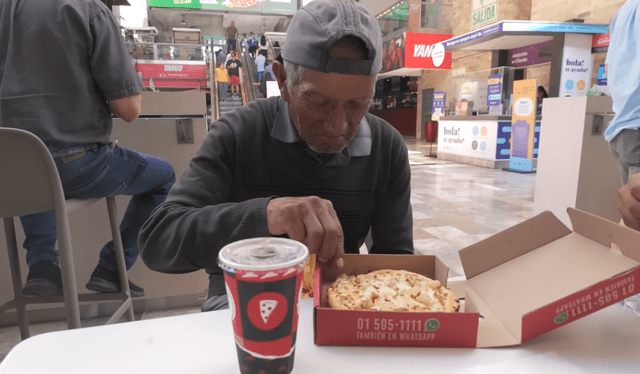  Adulto mayor tiene curiosa reacción al probar por primera vez una pizza. Foto: captura YouTube/Frans 