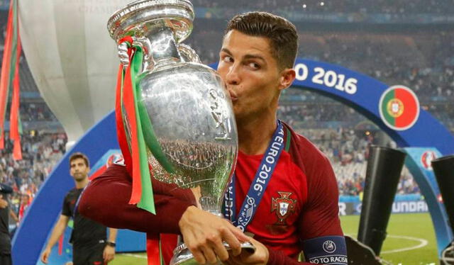  Cristiano Ronaldo ganó la Eurocopa 2016 luego que Portugal derrotara 1 a 0 al local, Francia. Foto: AFP    