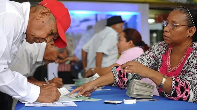  Pensionados en Panamá reciben los mejores beneficios de Latinoamérica. Foto vía: Telemetro   