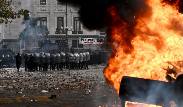  Disturbios en las inmediaciones del Senado. Foto: DW   