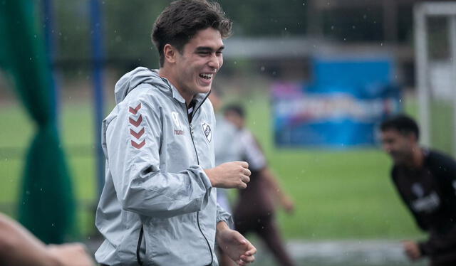 Juan Pablo entrenando junto el primer equipo de Platense. Foto: Club Atlético Platense 