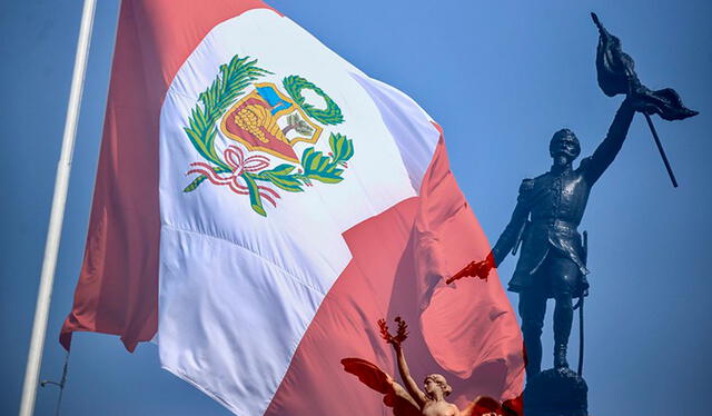Perú, al igual que otros 19 paíse, tienen el rojo y el blanco como sus únicos colores. Foto: Presidencia   