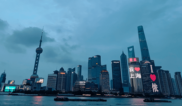 La ciudad de Shanghái registra una población de más de 25 millones de habitantes. Foto: Francisco Claros/La República   