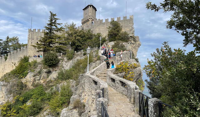 San Marino cuenta con hermosos castillos. Foto: Cámaras en Ruta   
