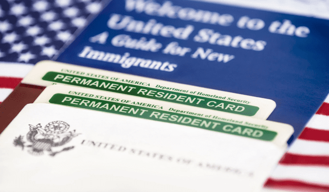  La Green Card podría ser accesible de forma automática a todas las personas que se titulen en Estados Unidos. Foto: South China Morning Post   