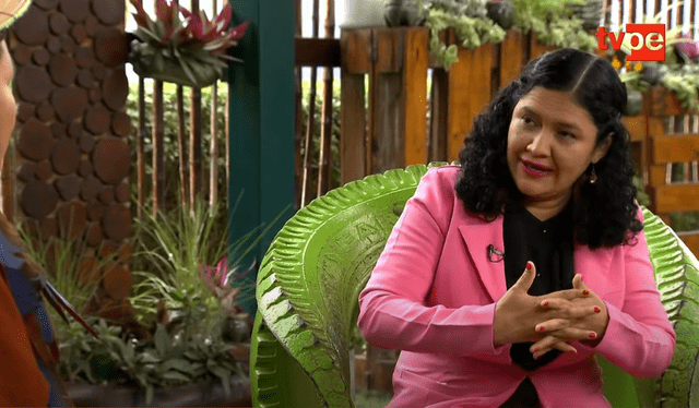  Ana Luisa Ríos González fue invitada al programa Ashi Añane en el marco de las celebraciones de la Fiesta de San Juan: captura TV Perú   