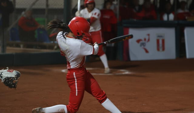 El Softbol nacional se luce en el Sudamericano Femenino de Mayores Lima 2024   