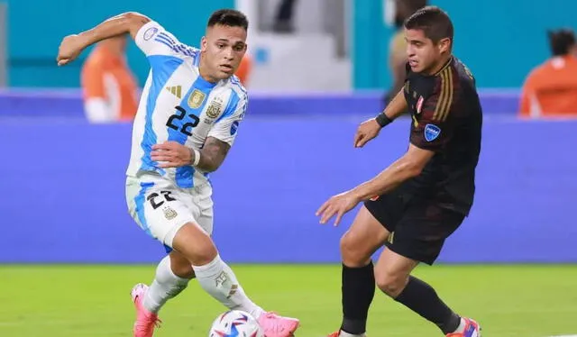  La selección peruana quedó afuera de la Copa América 2024 tras caer 2-0 contra Argentina. Foto: AFP    