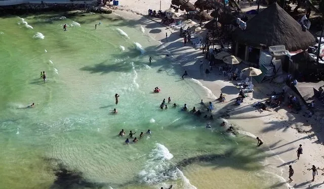Las intensas lluvias en Yucatán han creado formaciones en el mar. Foto: La Vanguardia 