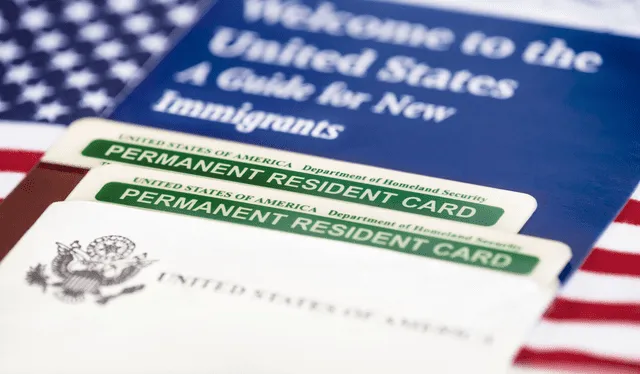  Los inmigrantes sin documentación contarán con la posibilidad de obtener la Green Card. Foto: Enlace Latino NC   